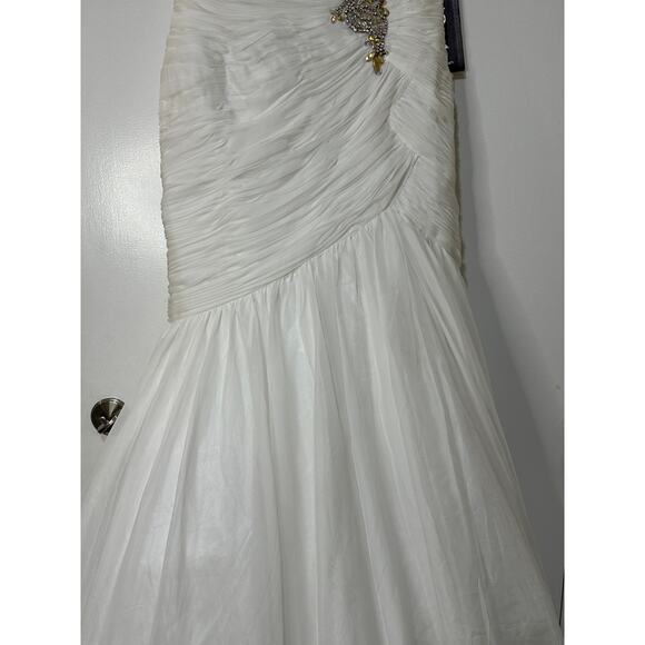 Mac Duggal Bustier Gown White Beaded Embellishments Size 10 NWT 64330 Wedding - Picture 6 of 16